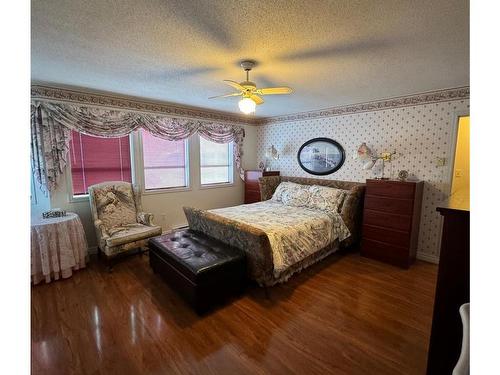 9847 Willow St, Chemainus, BC - Indoor Photo Showing Bedroom