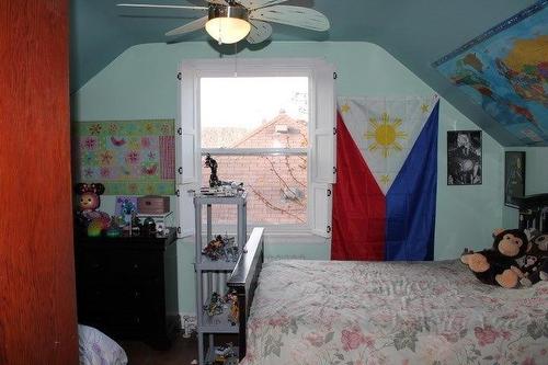 132 Cumming Street, Thunder Bay, ON - Indoor Photo Showing Bedroom