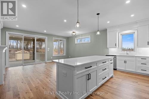 Lot 1 Anchor Road, Thorold (561 - Port Robinson), ON - Indoor Photo Showing Kitchen With Upgraded Kitchen