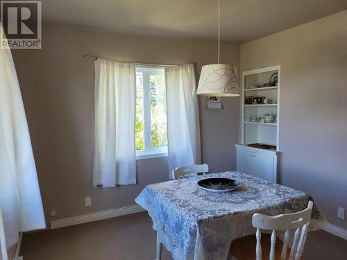 4044 Manitoba Ave, Powell River, BC - Indoor Photo Showing Dining Room