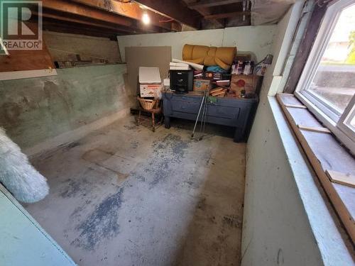 4044 Manitoba Ave, Powell River, BC - Indoor Photo Showing Basement