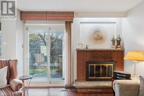 38 - 55 Brimwood Boulevard, Toronto (Agincourt North), ON - Indoor Photo Showing Living Room With Fireplace