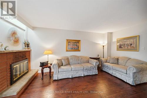 38 - 55 Brimwood Boulevard, Toronto (Agincourt North), ON - Indoor Photo Showing Living Room With Fireplace