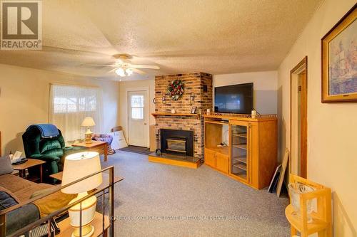 155 Elm Street N, Gananoque (821 - Gananoque), ON - Indoor Photo Showing Other Room With Fireplace