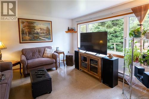 7593 Route 515, Saint-Paul, NB - Indoor Photo Showing Living Room