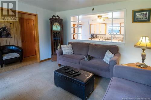 7593 Route 515, Saint-Paul, NB - Indoor Photo Showing Living Room