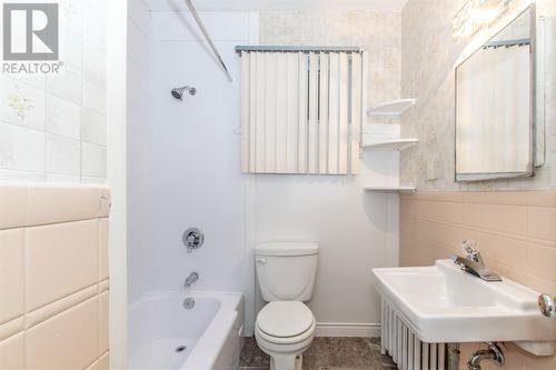 47 Portugal Cove Road, St. John'S, NL - Indoor Photo Showing Bathroom