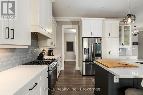 864 Concession 1 Road, Niagara-On-The-Lake, ON - Indoor Photo Showing Kitchen With Stainless Steel Kitchen With Upgraded Kitchen