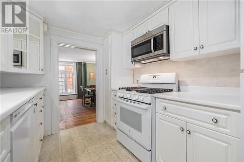 68 Wilson Street W, Perth, ON - Indoor Photo Showing Kitchen