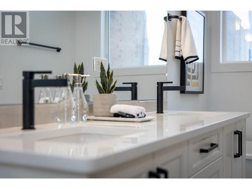 Photos from the developers showhome of the same floor plan - 7735 Okanagan Hills Boulevard Unit# 58, Vernon, BC - Indoor