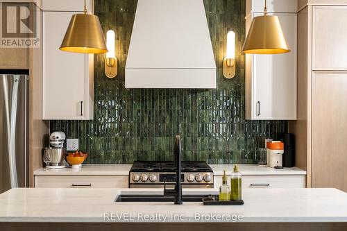 60 Kensington Street, Welland, ON - Indoor Photo Showing Kitchen