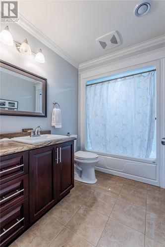 21 Stephano Street, St. John'S, NL - Indoor Photo Showing Bathroom