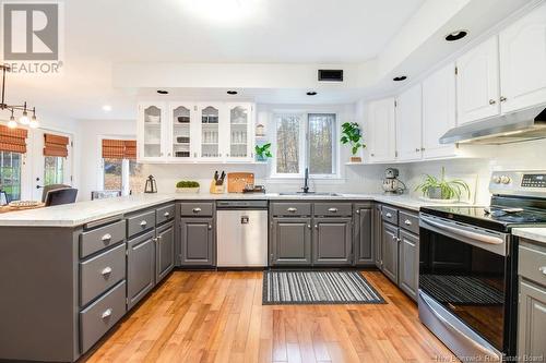 11 Southall Court, Fredericton, NB - Indoor Photo Showing Kitchen With Upgraded Kitchen