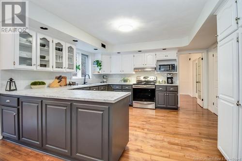 11 Southall Court, Fredericton, NB - Indoor Photo Showing Kitchen With Upgraded Kitchen