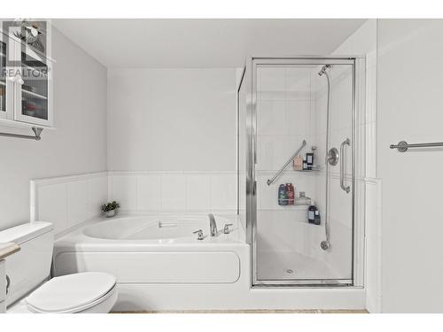 515 Houghton Road Unit# 103, Kelowna, BC - Indoor Photo Showing Bathroom