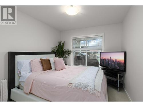 515 Houghton Road Unit# 103, Kelowna, BC - Indoor Photo Showing Bedroom