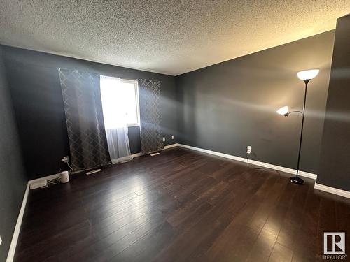 46 Mcleod Pl Nw, Edmonton, AB - Indoor Photo Showing Other Room