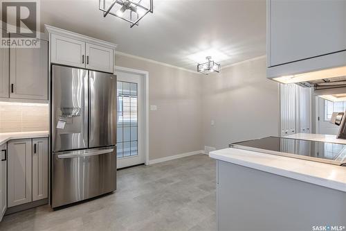 1145 Bogue Avenue, Moose Jaw, SK - Indoor Photo Showing Kitchen