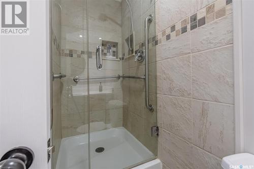 1145 Bogue Avenue, Moose Jaw, SK - Indoor Photo Showing Bathroom