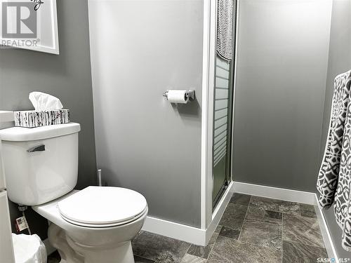 2072 96Th Street, North Battleford, SK - Indoor Photo Showing Bathroom