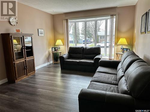 2072 96Th Street, North Battleford, SK - Indoor Photo Showing Living Room