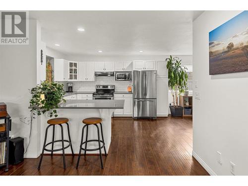 665 Cook Road Unit# 391, Kelowna, BC - Indoor Photo Showing Kitchen