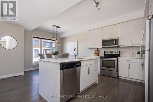 925 Sarnia Road, London, ON - Indoor Photo Showing Kitchen