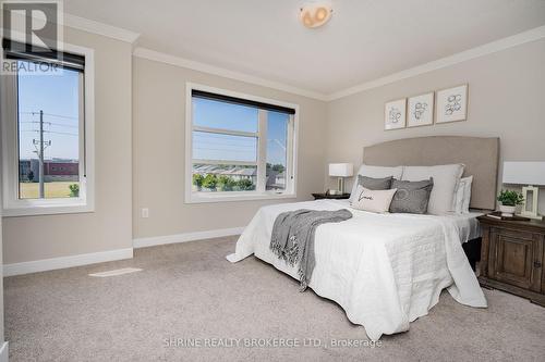 925 Sarnia Road, London, ON - Indoor Photo Showing Bedroom