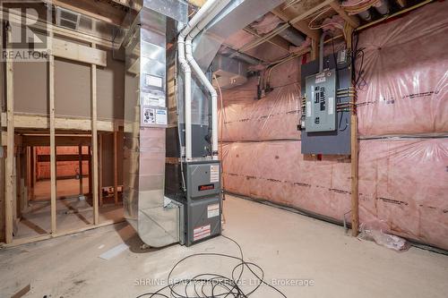 925 Sarnia Road, London, ON - Indoor Photo Showing Basement