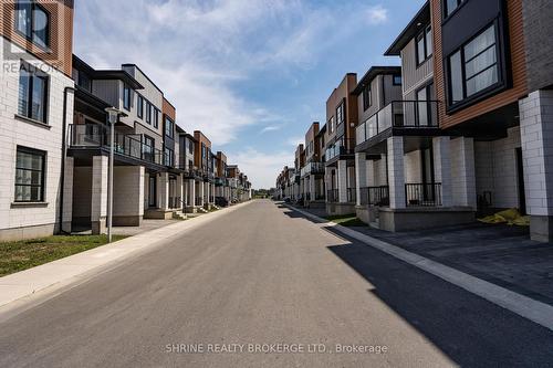 925 Sarnia Road, London, ON - Outdoor With Facade