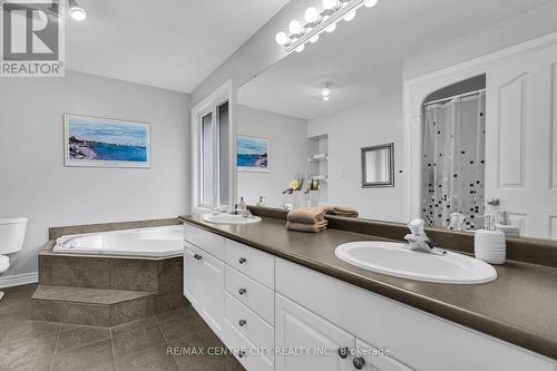 26 Farmhouse Road, London, ON - Indoor Photo Showing Bathroom