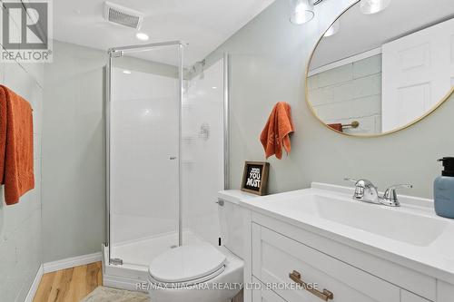 330 Highway 20, Pelham (664 - Fenwick), ON - Indoor Photo Showing Bathroom