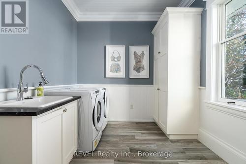 30 Dalhousie Avenue, St. Catharines (438 - Port Dalhousie), ON - Indoor Photo Showing Laundry Room