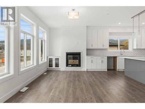 2217 Heitman Street, Enderby, BC - Indoor With Fireplace