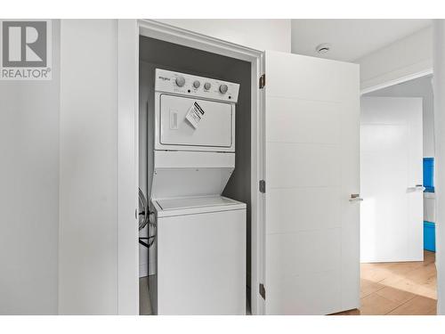 2220 Heitman Street, Enderby, BC - Indoor Photo Showing Laundry Room