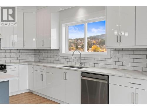 2220 Heitman Street, Enderby, BC - Indoor Photo Showing Kitchen With Double Sink With Upgraded Kitchen