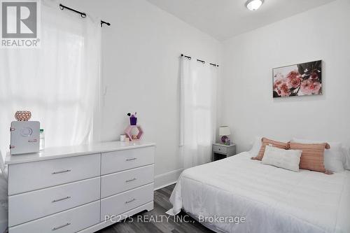 789 Little Hill Street, London, ON - Indoor Photo Showing Bedroom