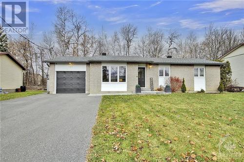 155 Dunlop Crescent, Russell, ON - Outdoor