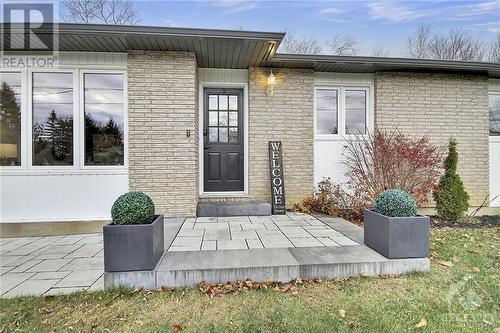 155 Dunlop Crescent, Russell, ON - Outdoor