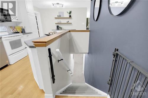 155 Dunlop Crescent, Russell, ON - Indoor Photo Showing Kitchen