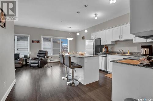 309 702 Hart Road, Saskatoon, SK - Indoor Photo Showing Kitchen With Upgraded Kitchen