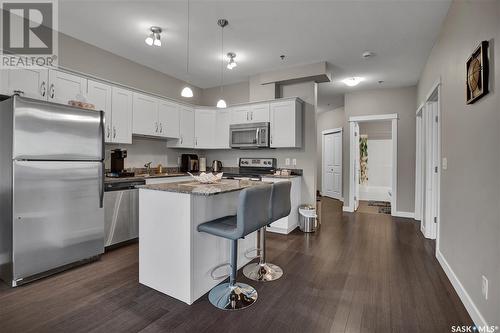 309 702 Hart Road, Saskatoon, SK - Indoor Photo Showing Kitchen With Upgraded Kitchen