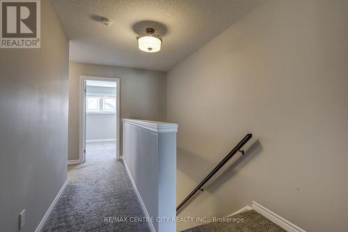 3318 Strawberry Walk, London, ON - Indoor Photo Showing Other Room