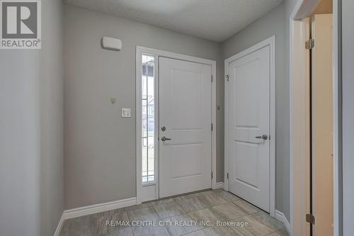 3318 Strawberry Walk, London, ON - Indoor Photo Showing Other Room