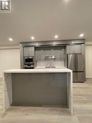 63 Warren Trail, Welland, ON - Indoor Photo Showing Kitchen