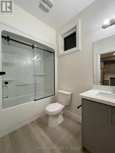 63 Warren Trail, Welland, ON - Indoor Photo Showing Bathroom