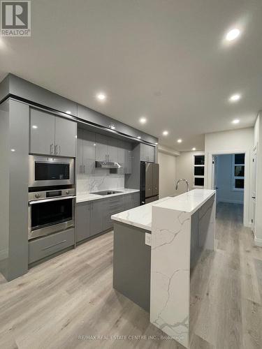 63 Warren Trail, Welland, ON - Indoor Photo Showing Kitchen