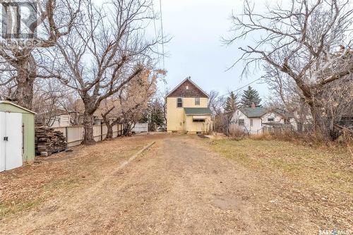 121 Lillooet Street E, Moose Jaw, SK - Outdoor