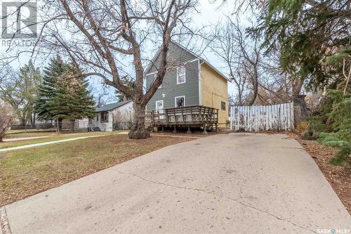 121 Lillooet Street E, Moose Jaw, SK - Outdoor