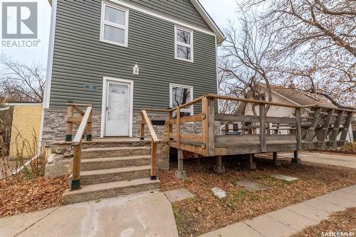 121 Lillooet Street E, Moose Jaw, SK - Outdoor With Deck Patio Veranda